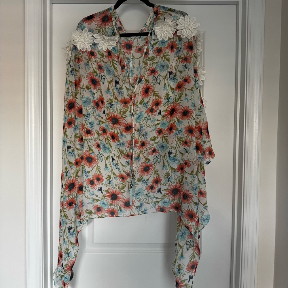 Easel Floral Print Sheer Women's Poncho Top Size Small